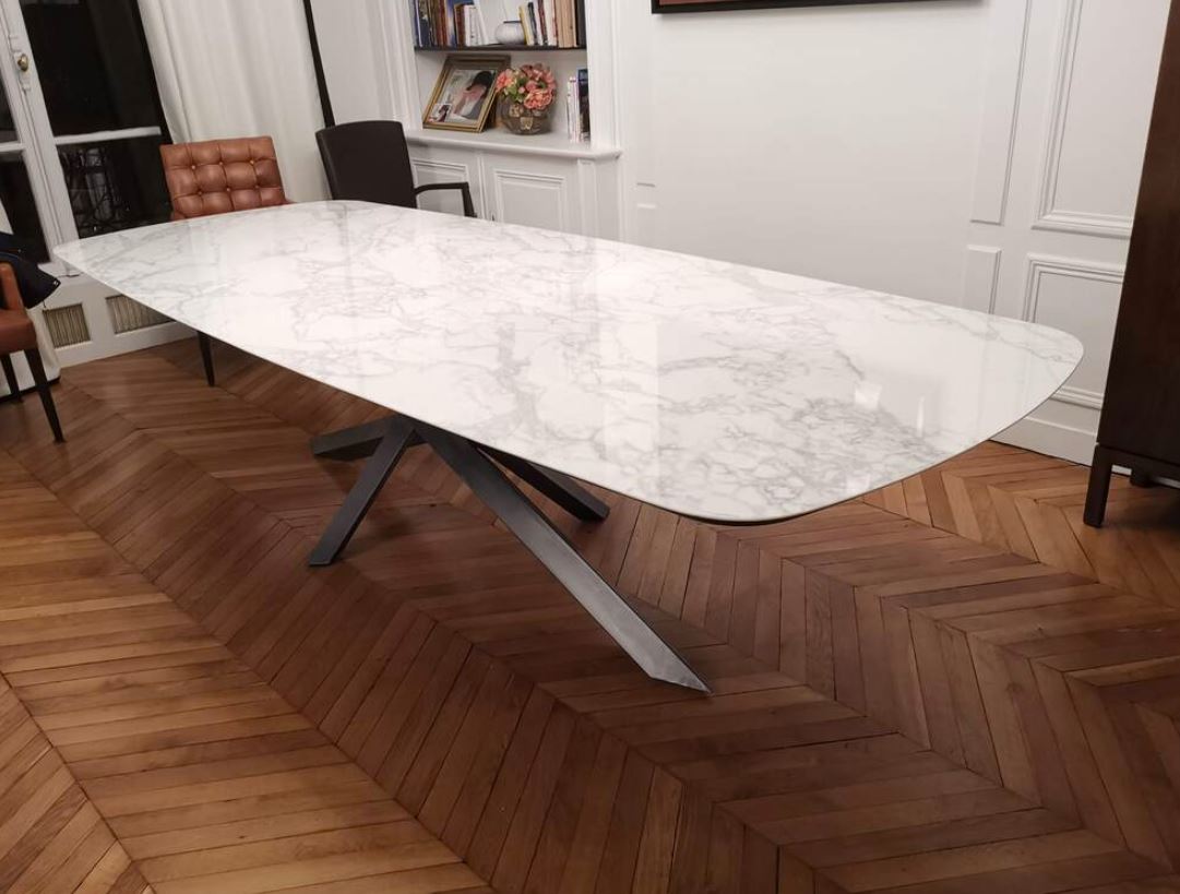 table pétement micado plateau ceramique tonneau marbre blanc