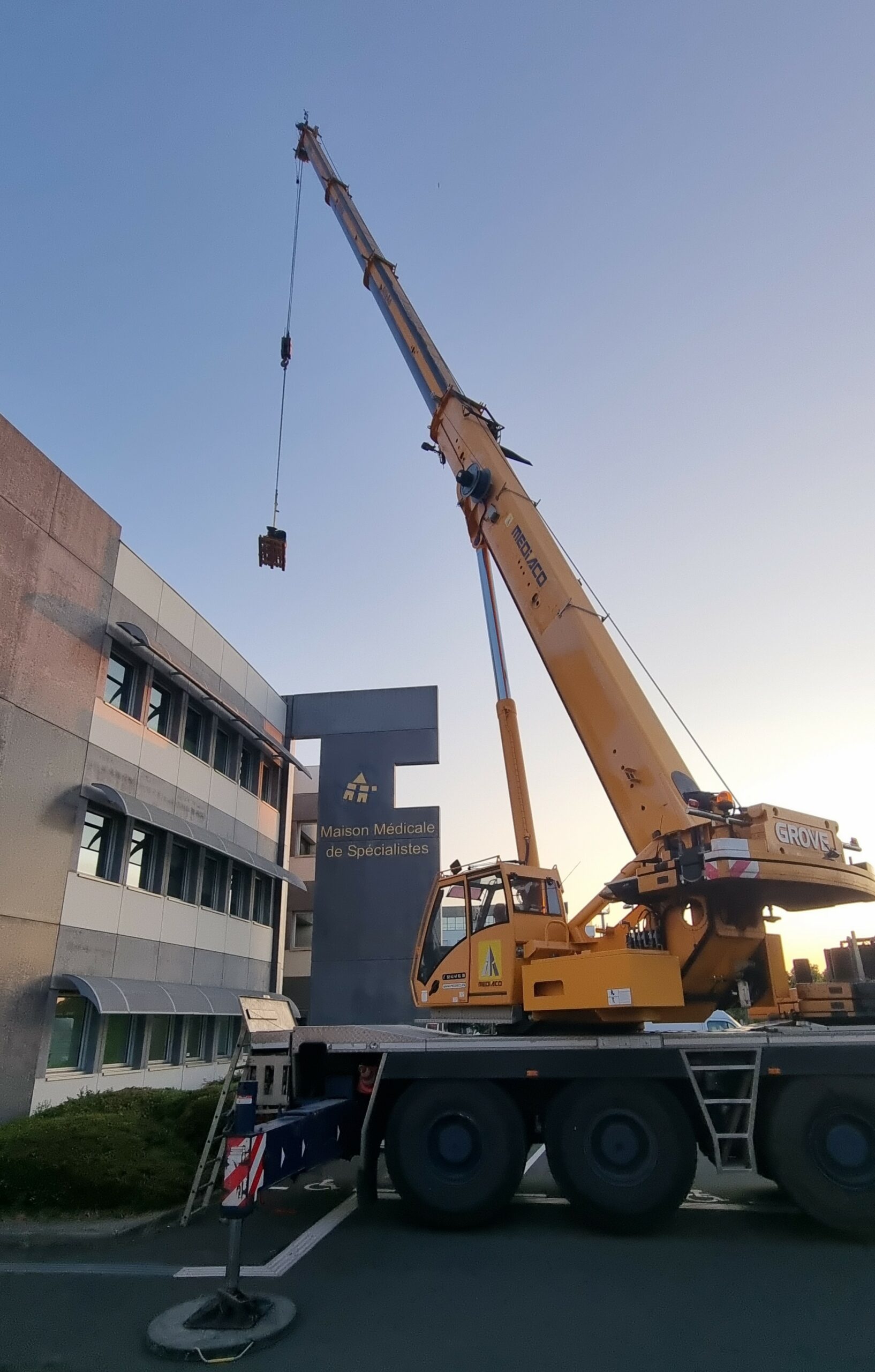 grue pour climatisation